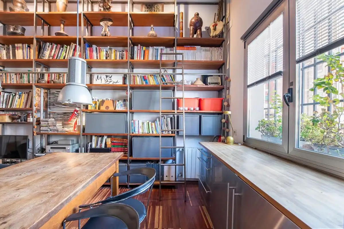 Loft zum Verkauf in Madrid mit Heizung, Privatgarten und Möbliert