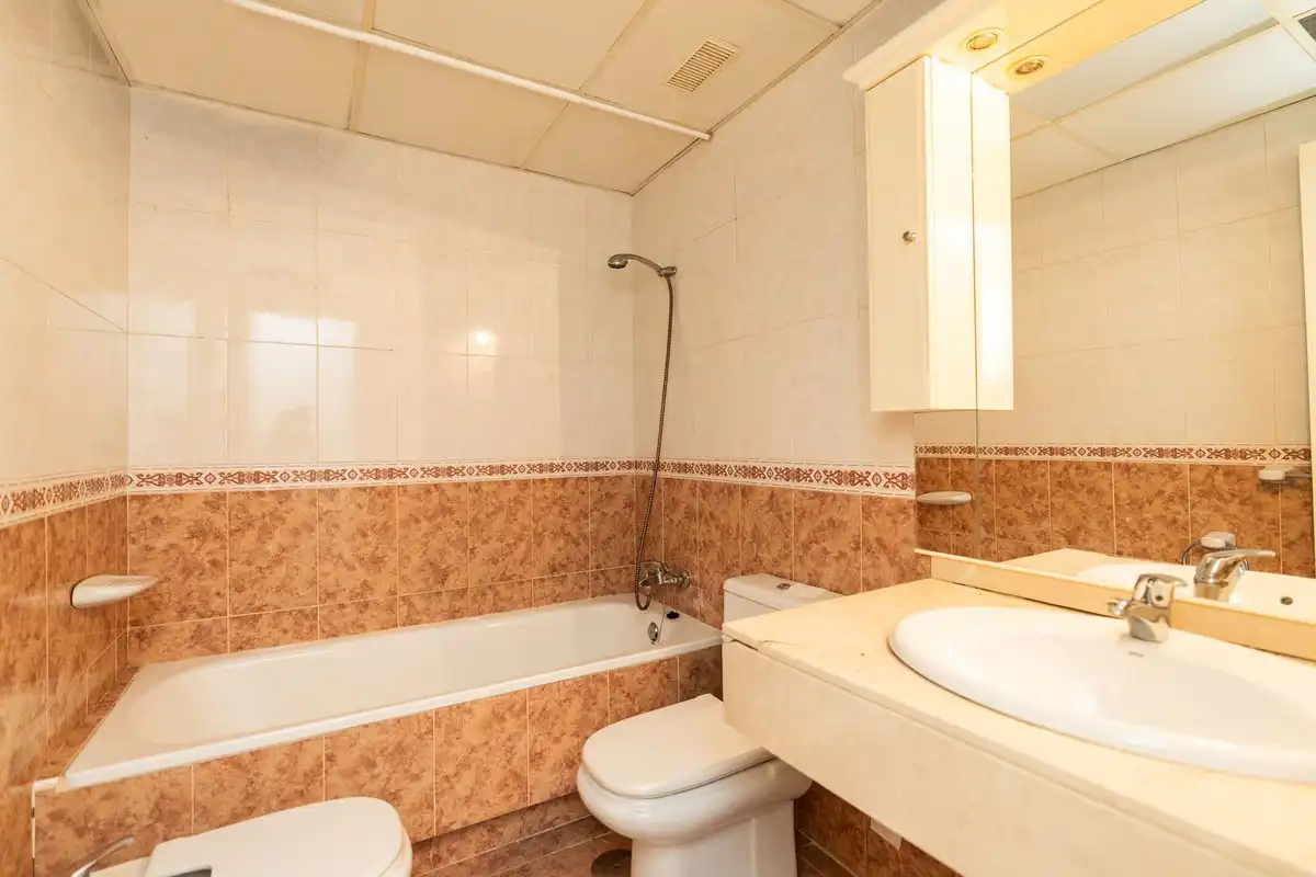 Baño de Local en venta en Marbella