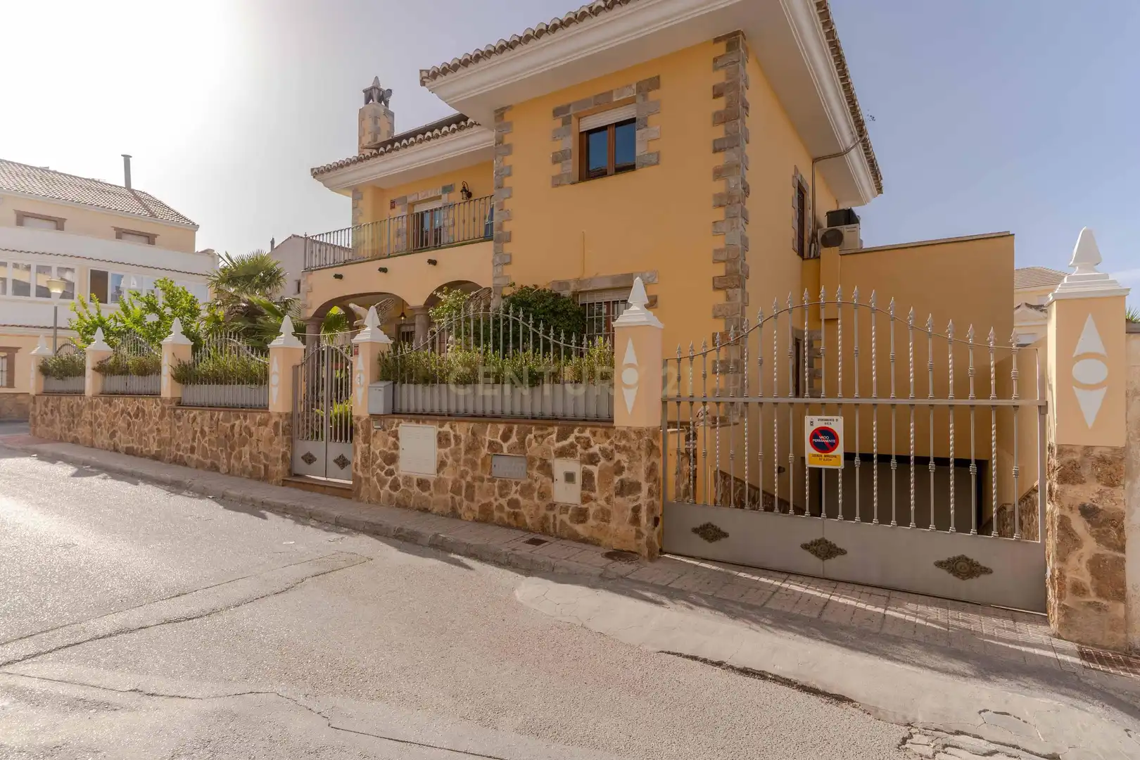 Exterior view of Houses for sale in Baza  with Storage room and Balcony