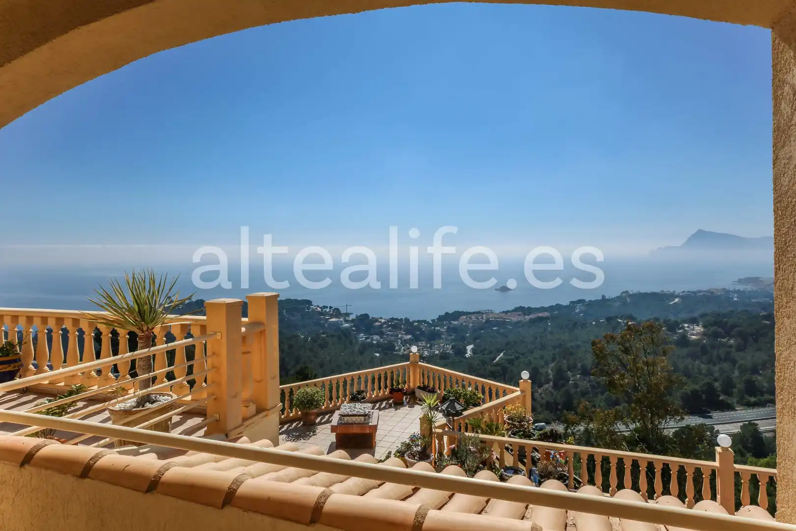Vista exterior de Casa o chalet en venta en Altea con Aire acondicionado, Calefacción y Jardín privado