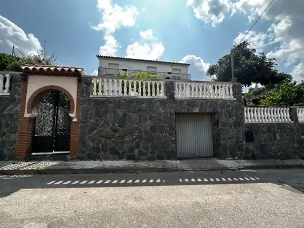 Exterior view of Houses for sale in Rubí