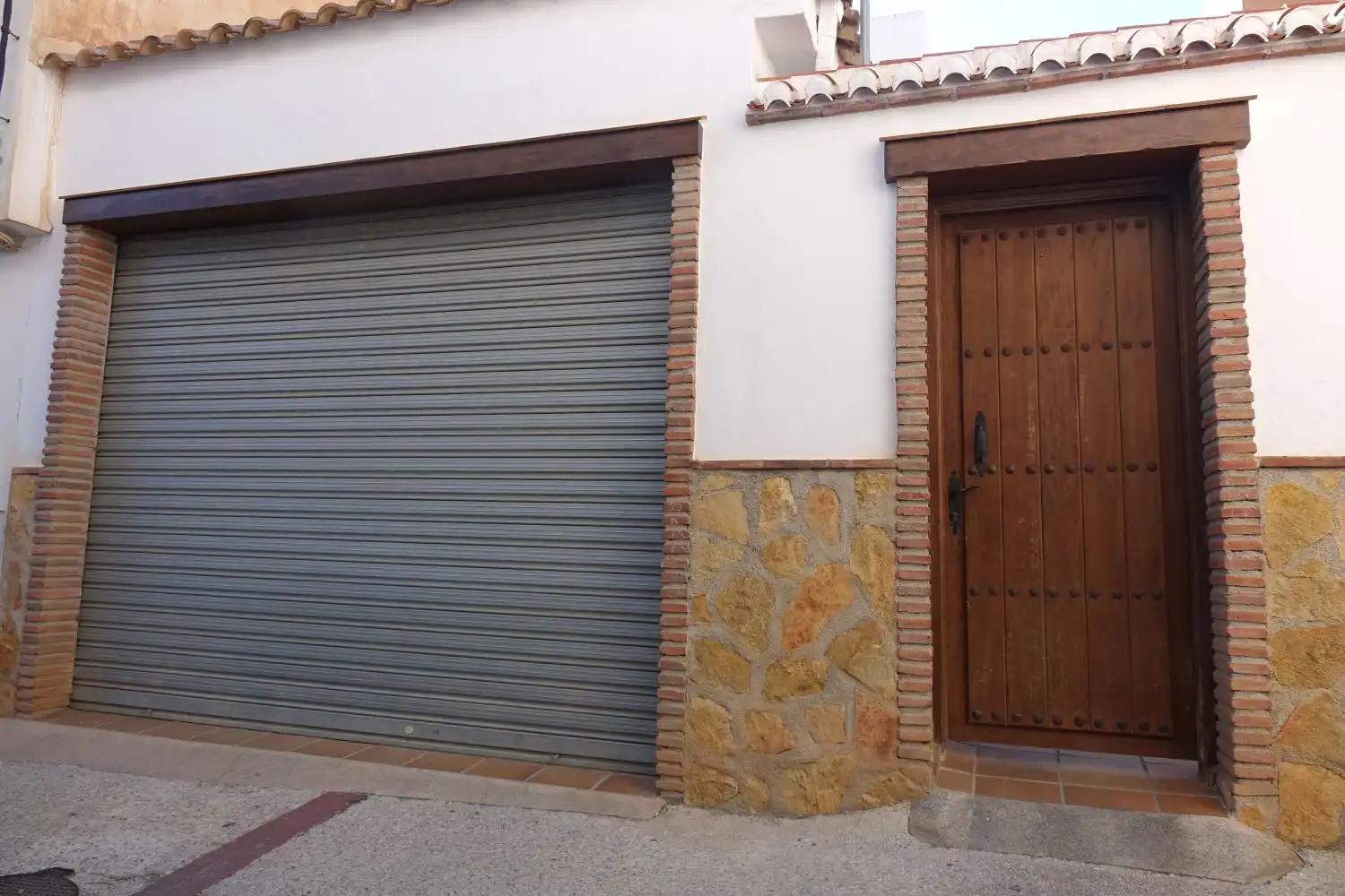 Vista exterior de Local en venda en Órgiva