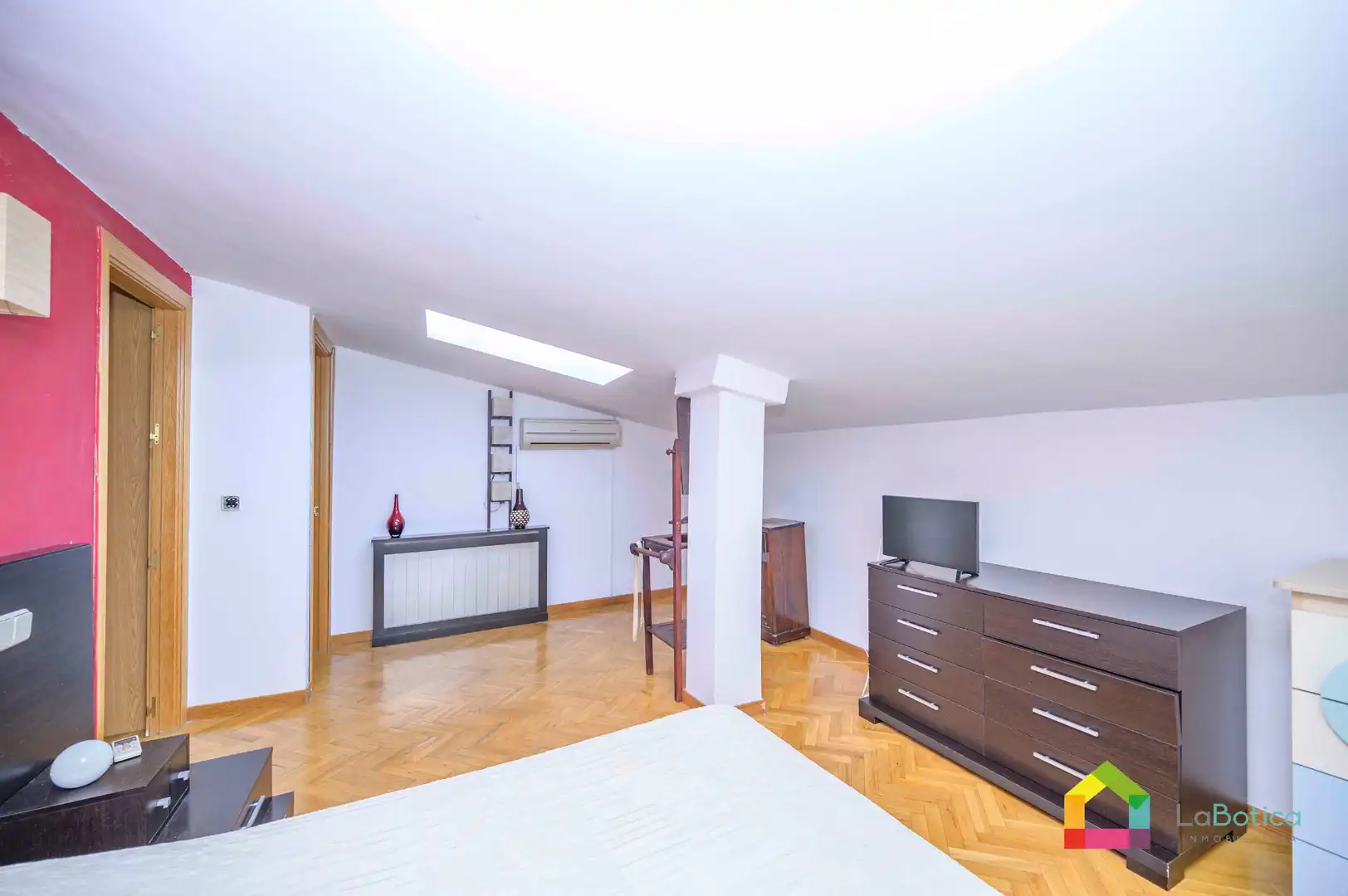 Bedroom of Flat for sale in Toledo  with Heating