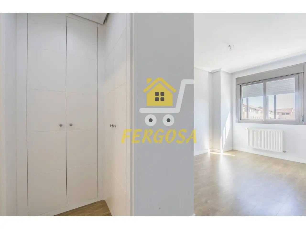 Habitación de Piso en venta en Navalcarnero con Aire acondicionado, Calefacción y Piscina comunitaria