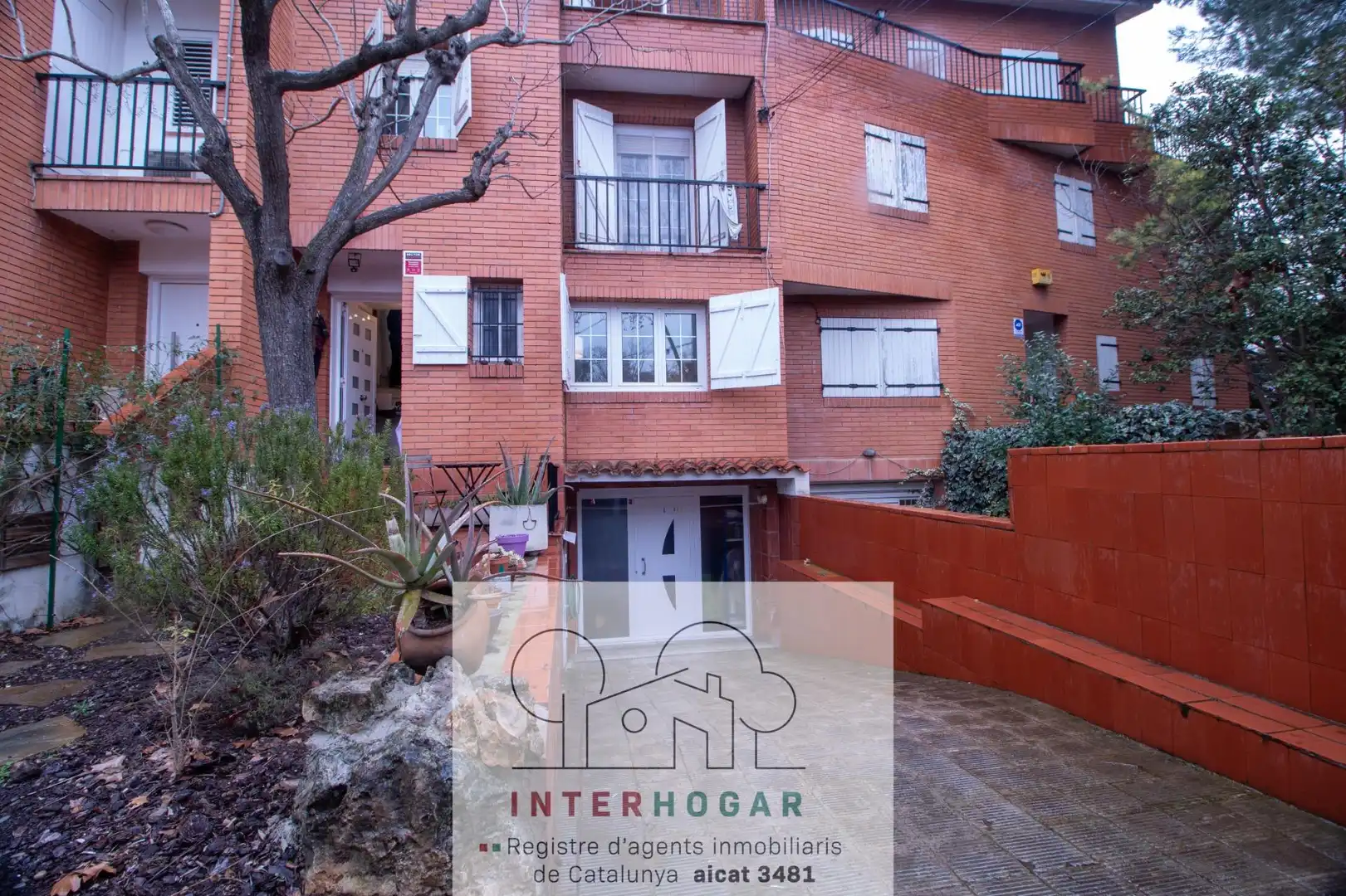 Exterior view of Houses for sale in Cerdanyola del Vallès