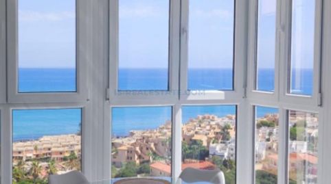 Apartamento reformado con terraza, en la provincia de Alicante, en la ciudad de Torrevieja. 2 habitaciones | 50 m² | 400 metros de, imatge 4