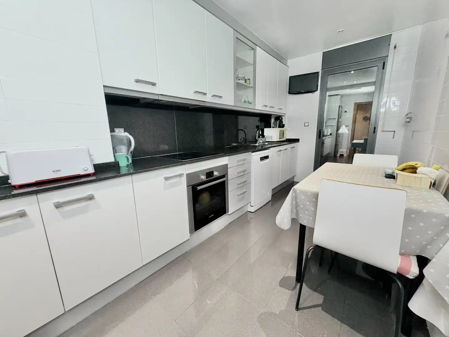 Kitchen of Ground floor for sale in Badalona  with Air Conditioner, Heating and Private garden