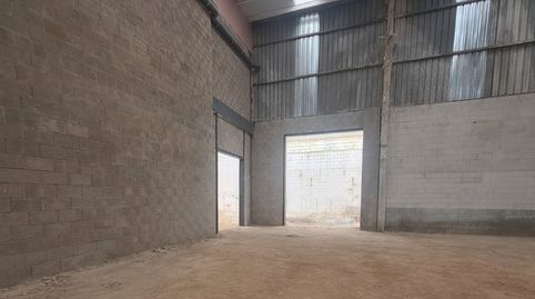 Foto 2 von Fabrikhallen zur Miete in La Llagosta, Barcelona