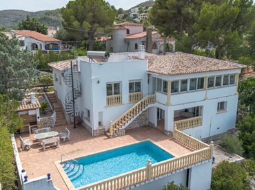 Detached house with balcony for sale in Orba