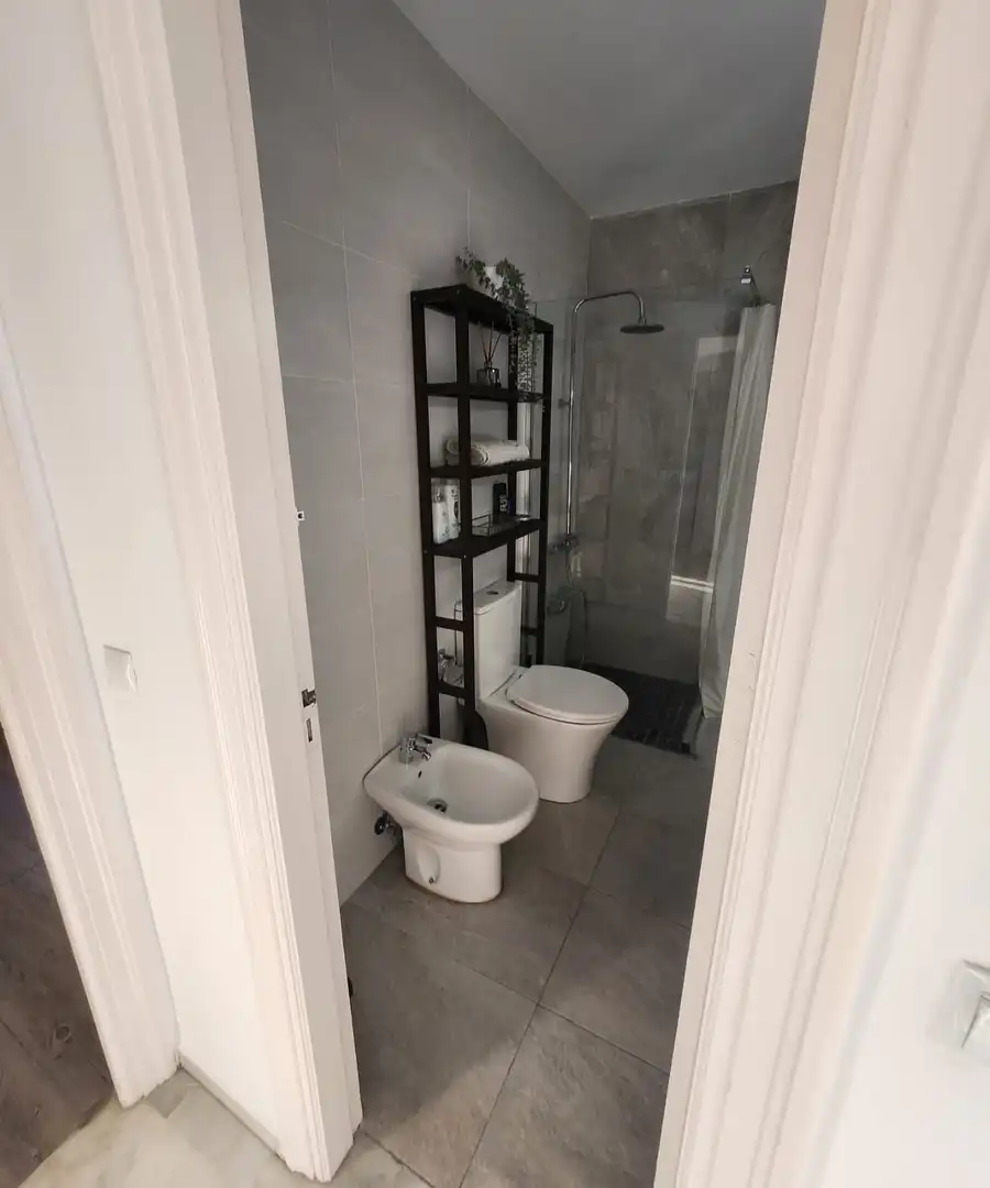 Baño de Ático de alquiler en Estepona con Aire acondicionado, Amueblado y Se aceptan mascotas