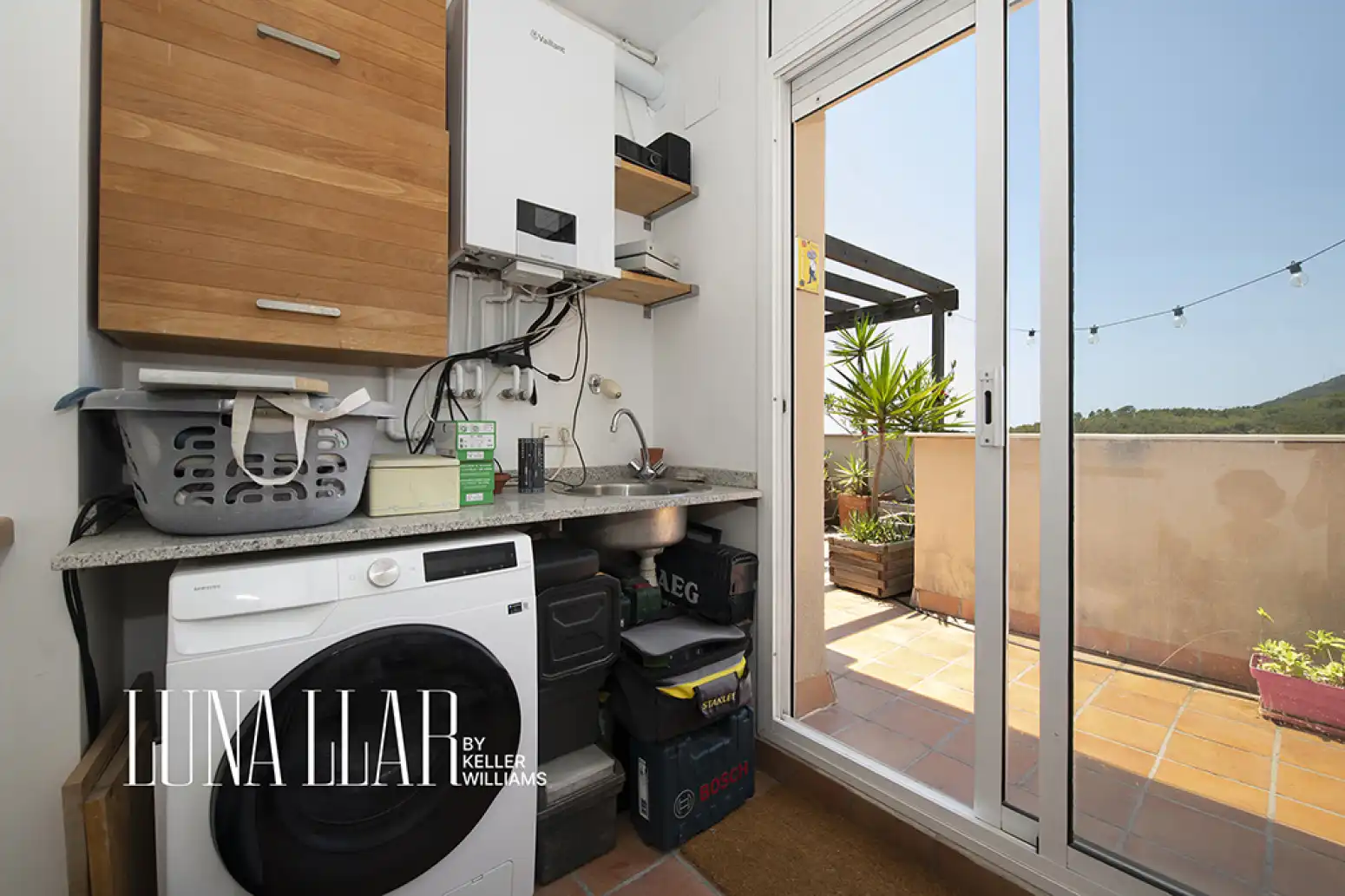 Küche von Wohnung zum Verkauf in Castelldefels mit Klimaanlage, Heizung und Parkett
