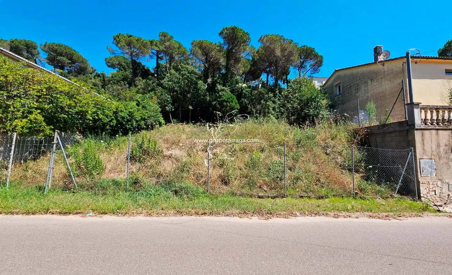 Residential land for sale in Carrer Avellaner 70