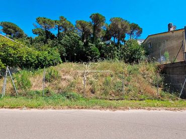 Terreno residencial en venta en Carrer Avellaner 70