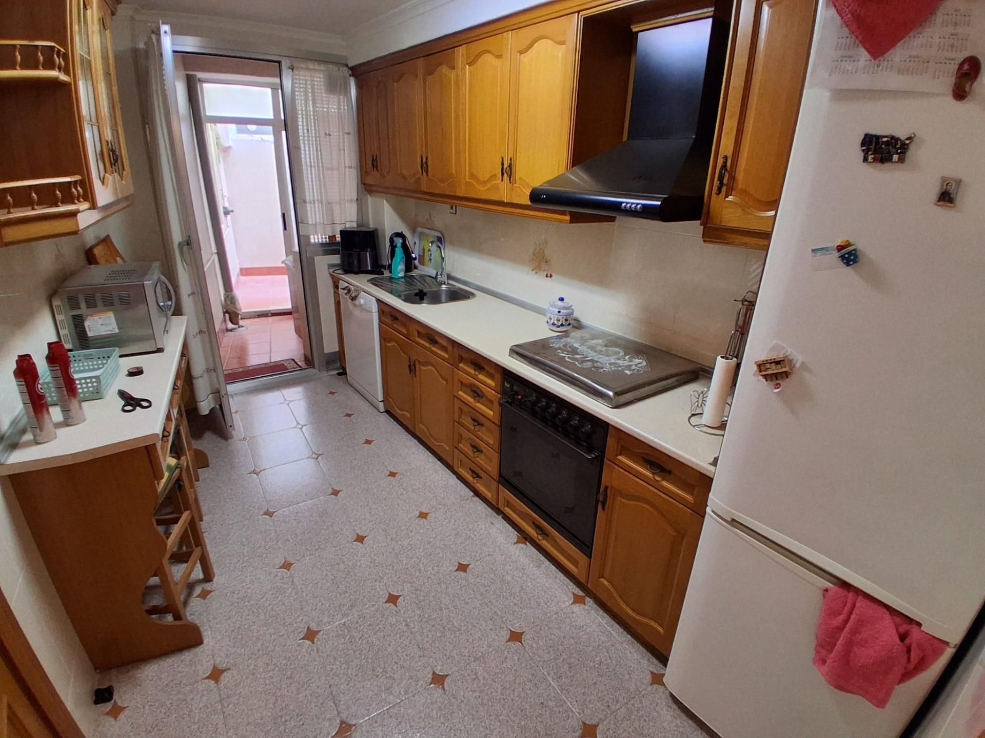 Kitchen of Flat for sale in  Albacete Capital  with Air Conditioner and Heating