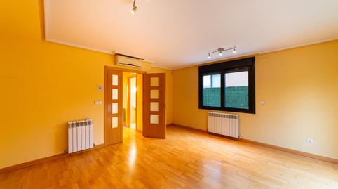 Foto 5 de Casa adosada en venta en Calle del Haya, 15, Girón, Valladolid