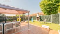 Garden of Single-family semi-detached for sale in Arroyomolinos (Madrid)  with Air Conditioner, Heating and Private garden