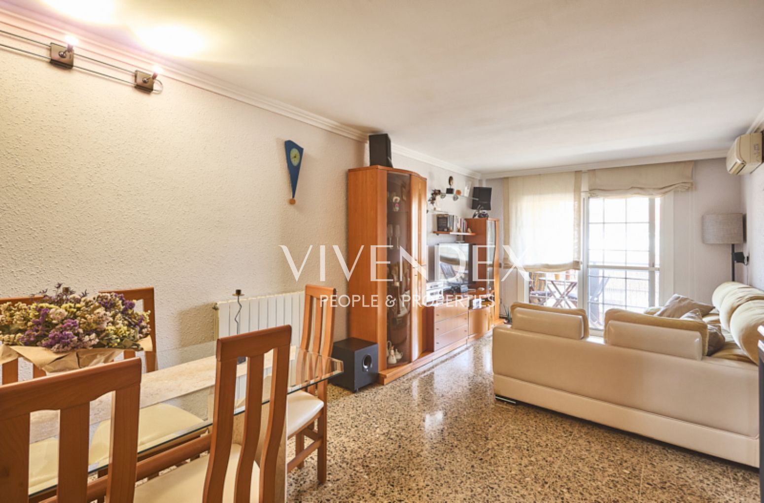 Sala de estar de Piso en venta en Viladecans con Aire acondicionado, Calefacción y Balcón