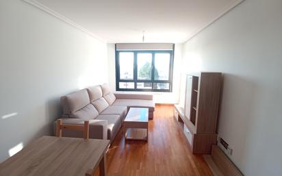 Living room of Flat for sale in Oviedo   with Heating, Parquet flooring and Storage room