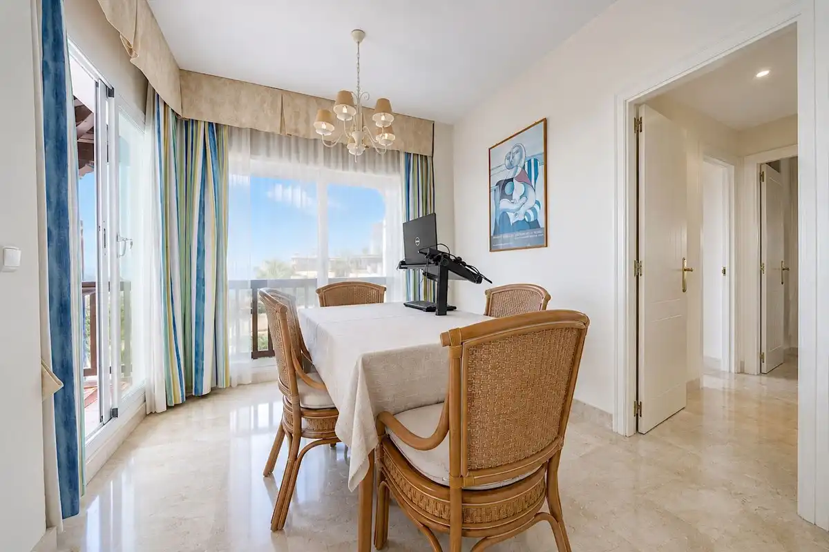 Menjador de Apartament en venda en Motril amb Aire condicionat, Calefacció i Jardí privat