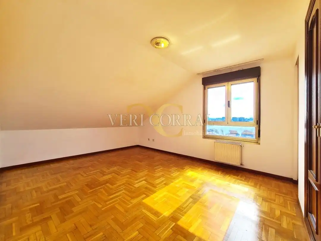 Dúplex en venta en Avenida del Llano, Llano