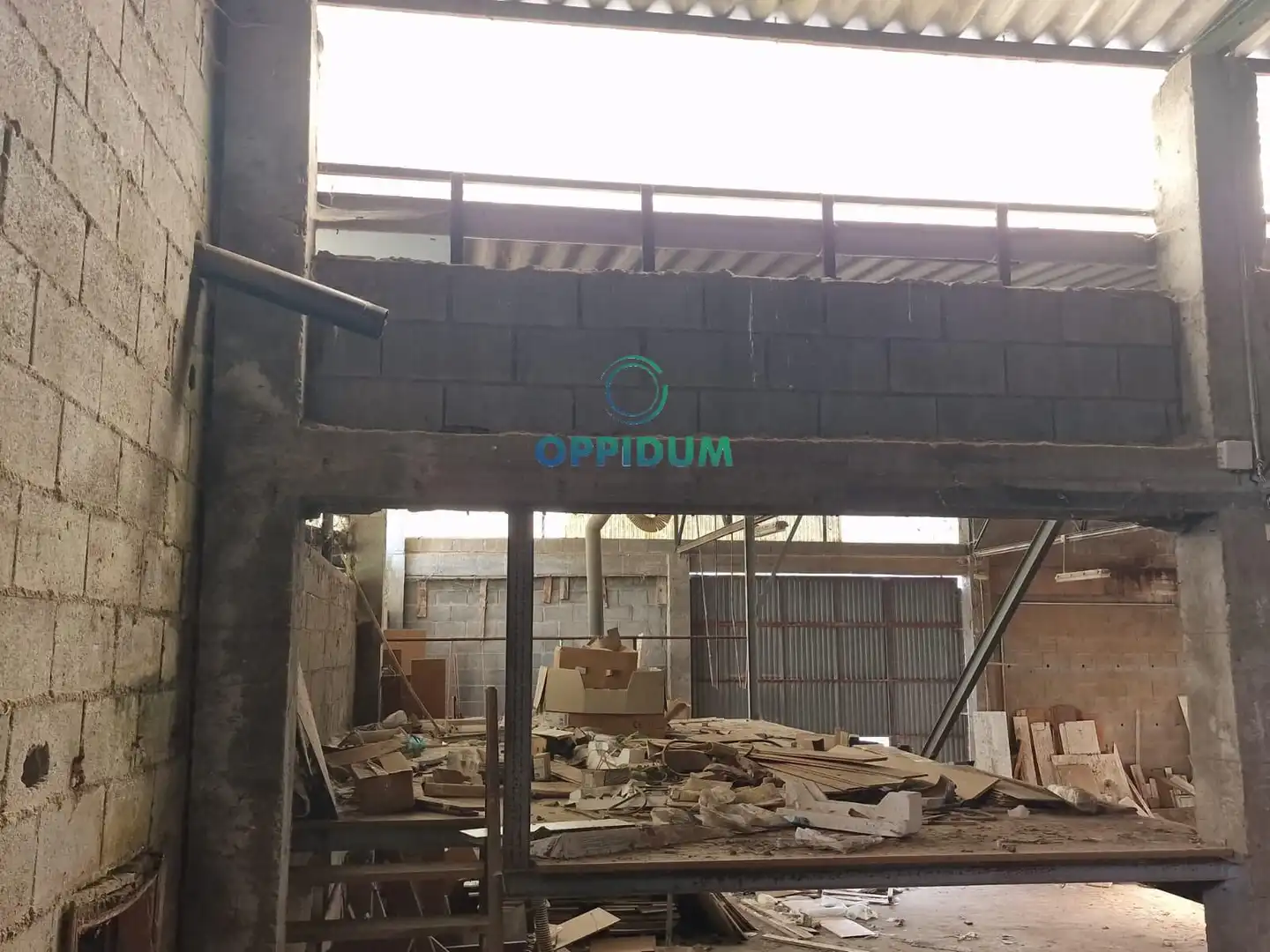 Industrial buildings for sale in Touro
