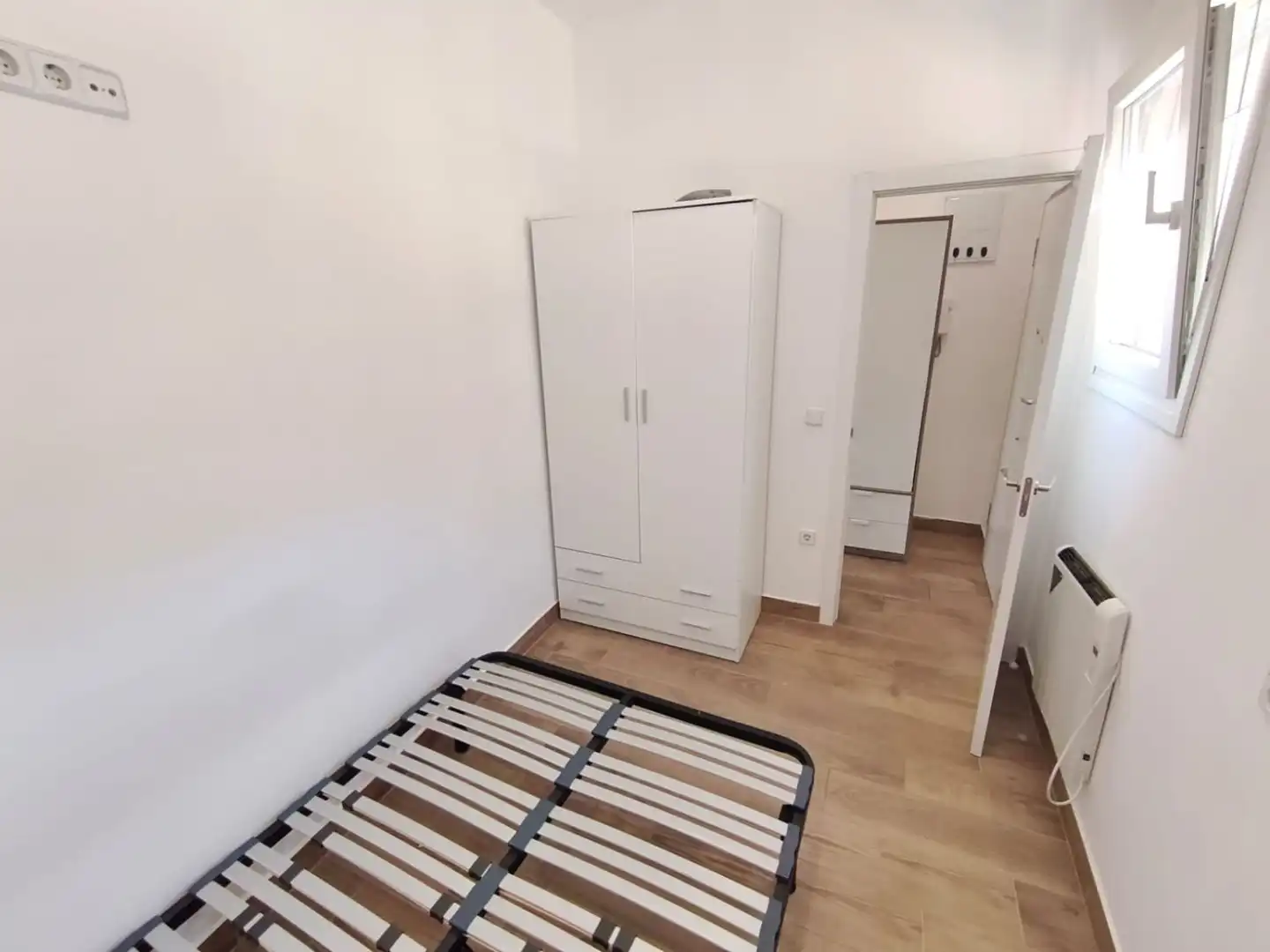 Schlafzimmer von Wohnungen zur Miete in Madrid mit Heizung und Terrasse