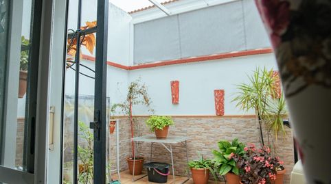 Foto 4 de Casa adosada en venta en C. Romanos, Niebla, Huelva
