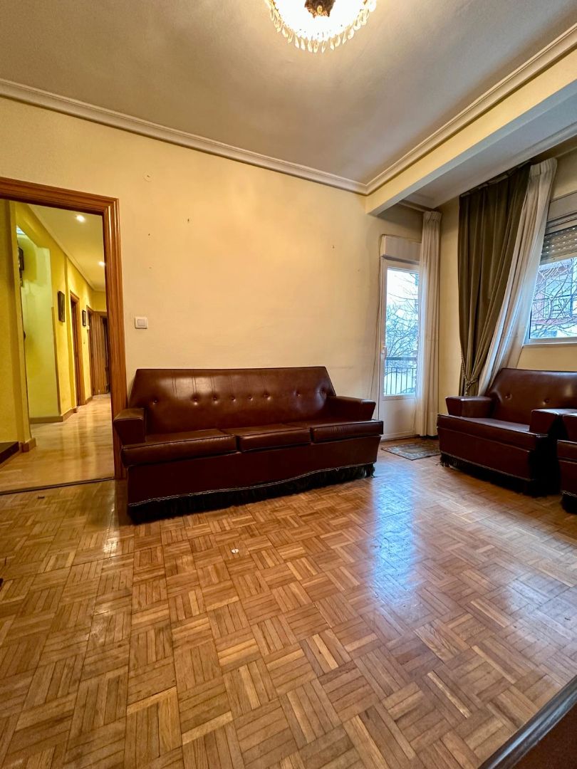 Sala d'estar de Pis en venda en Valladolid Capital amb Calefacció, Parquet i Terrassa