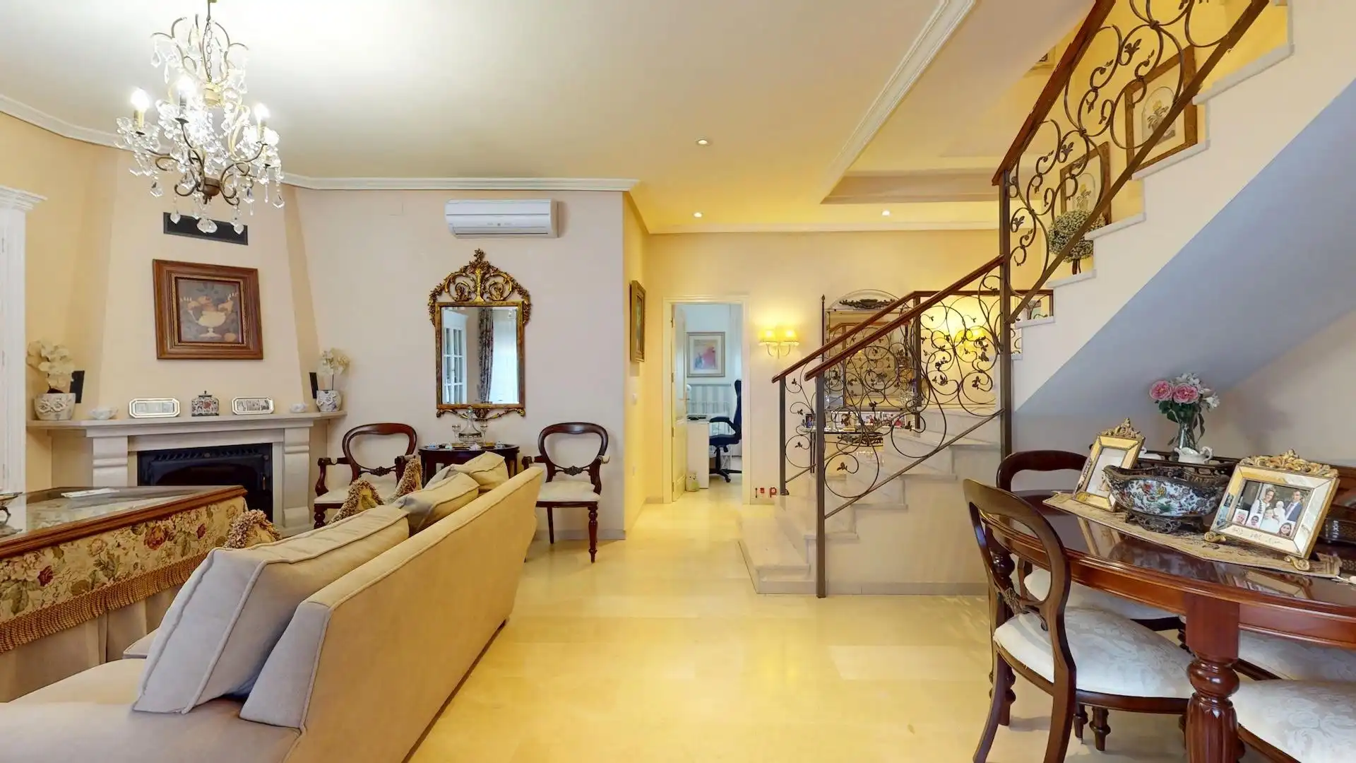 Houses for sale in Córdoba  with Air Conditioner, Private garden and Terrace