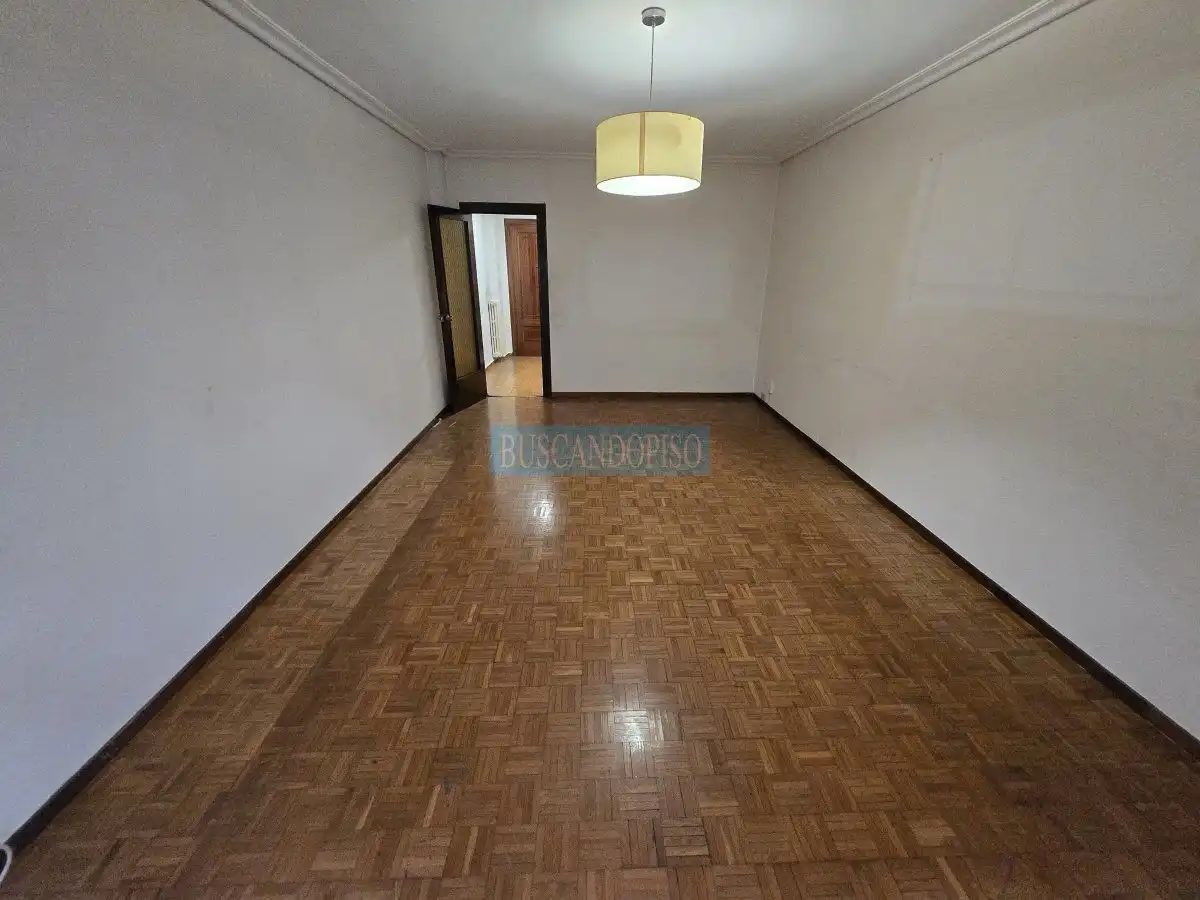 Wohnung zum Verkauf in  Logroño mit Heizung und Terrasse