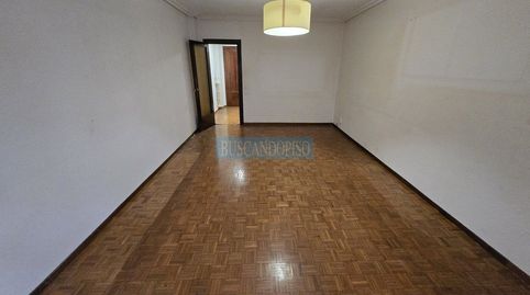 Foto 2 von Wohnung zum Verkauf in Residencia, Logroño