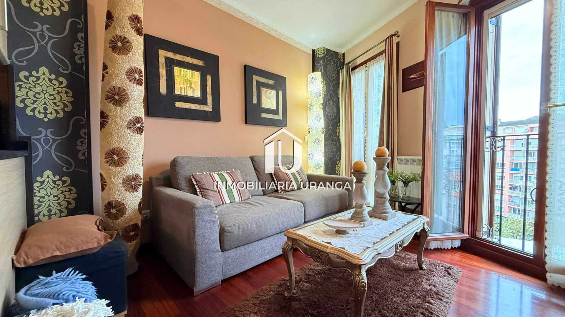 Living room of Flat for sale in Laredo  with Heating and Storage room