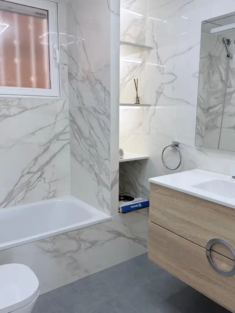 Casa bifamiliare con terrazza in vendita a Carrer Corts Valencianes, imagen 24