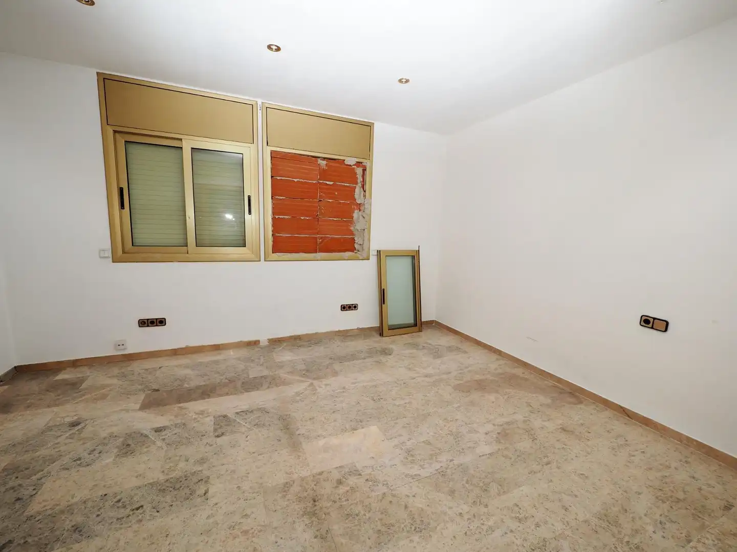 Detached homes for sale in Rubí  with Heating, Terrace and Balcony