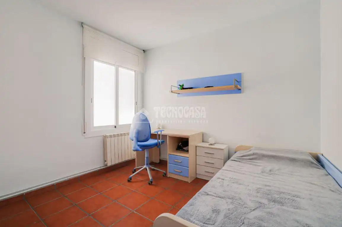 Habitación de Piso en venta en Terrassa con Calefacción y Balcón