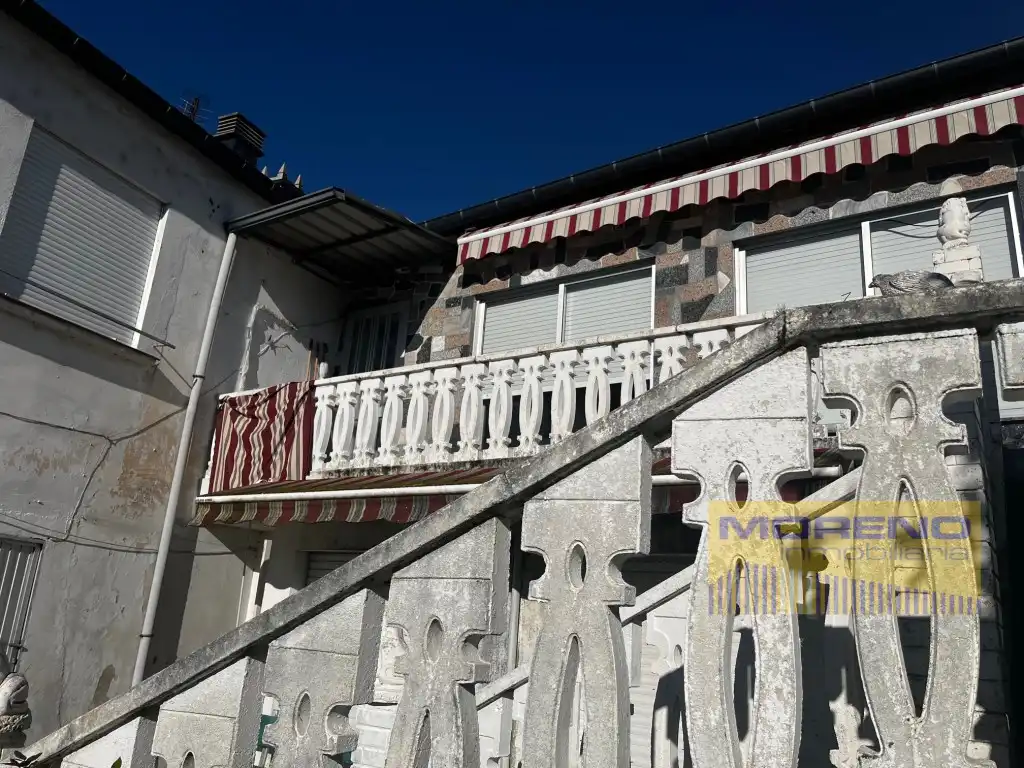Vista exterior de Casa o xalet en venda en Sarria, Lugo