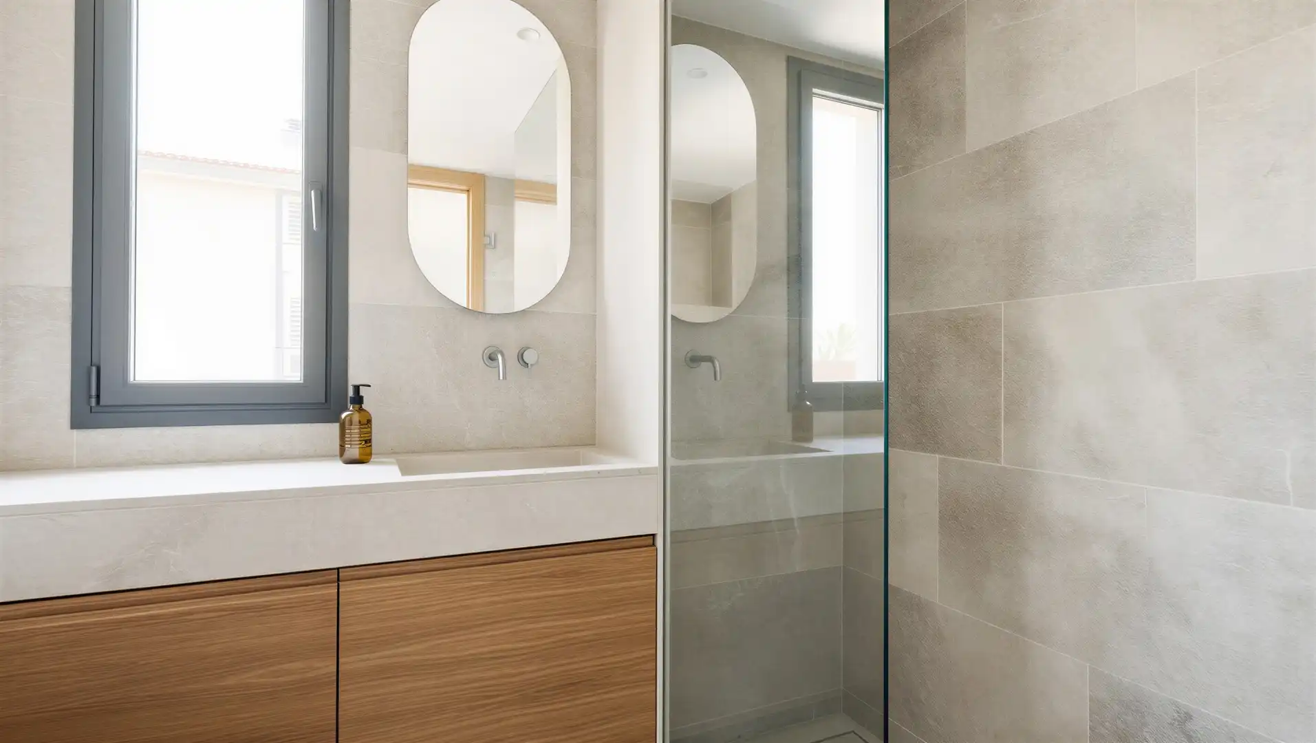 Bathroom of Attic for sale in  Palma de Mallorca  with Air Conditioner, Heating and Terrace