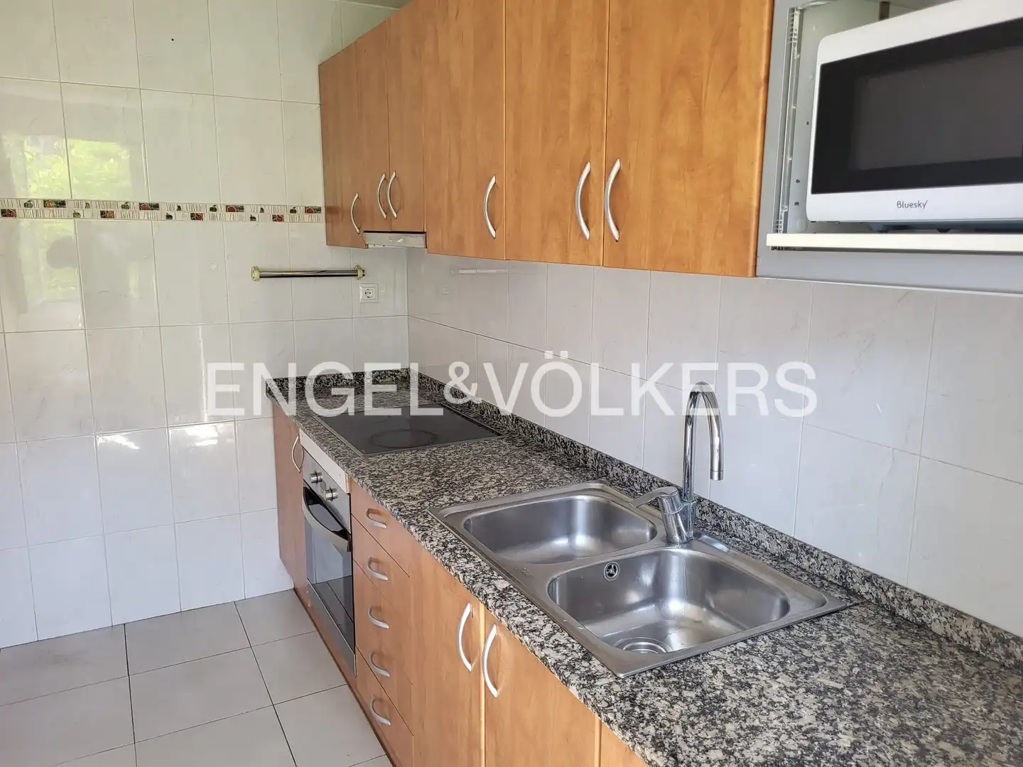 Kitchen of Flat for sale in Manresa  with Heating, Furnished and Balcony