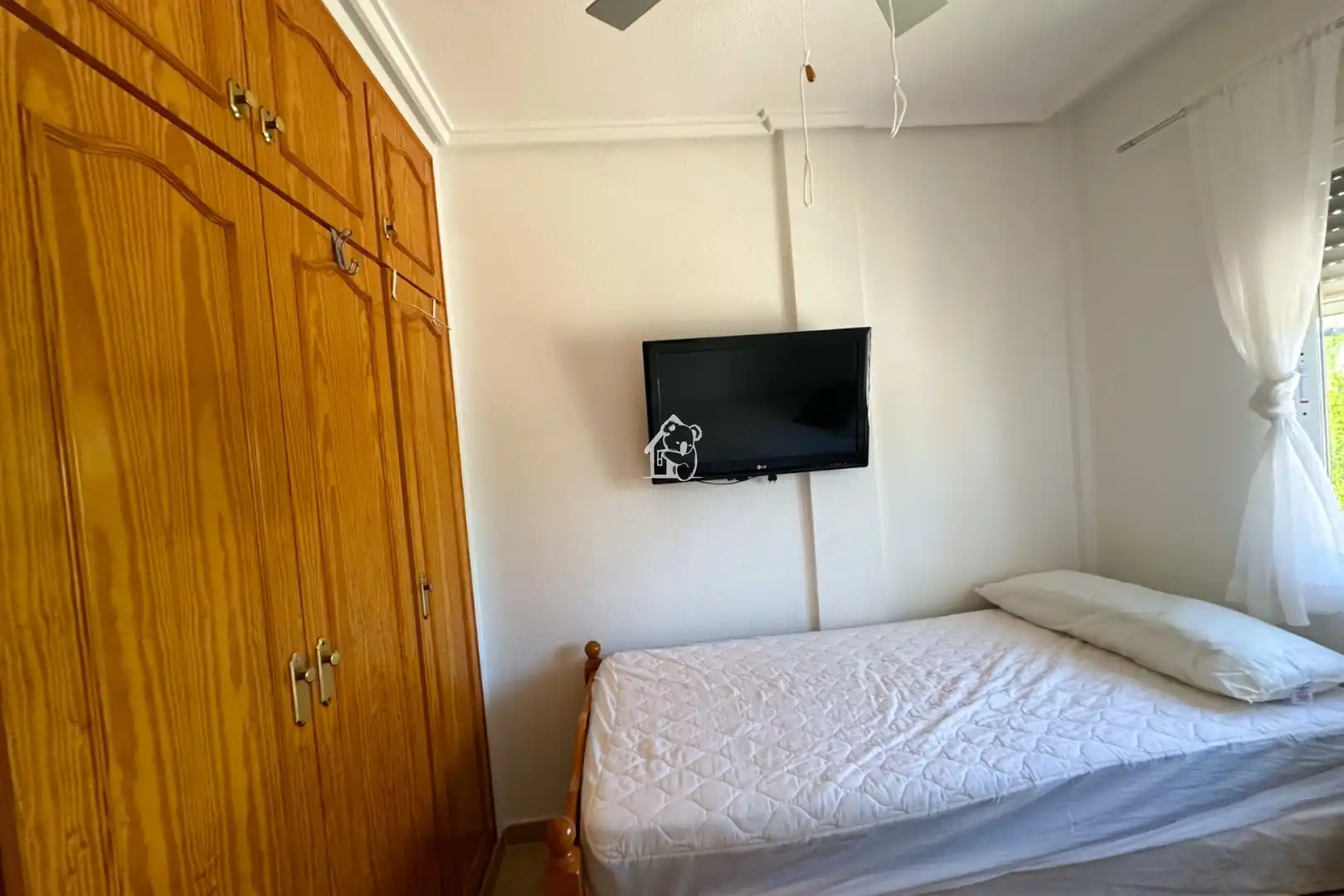 Habitación de Ático de alquiler en Pilar de la Horadada con Aire acondicionado, Terraza y Trastero