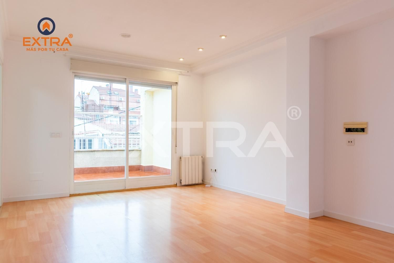 Attic to rent in Calle de Benjamín, Valdeacederas, Tetuán