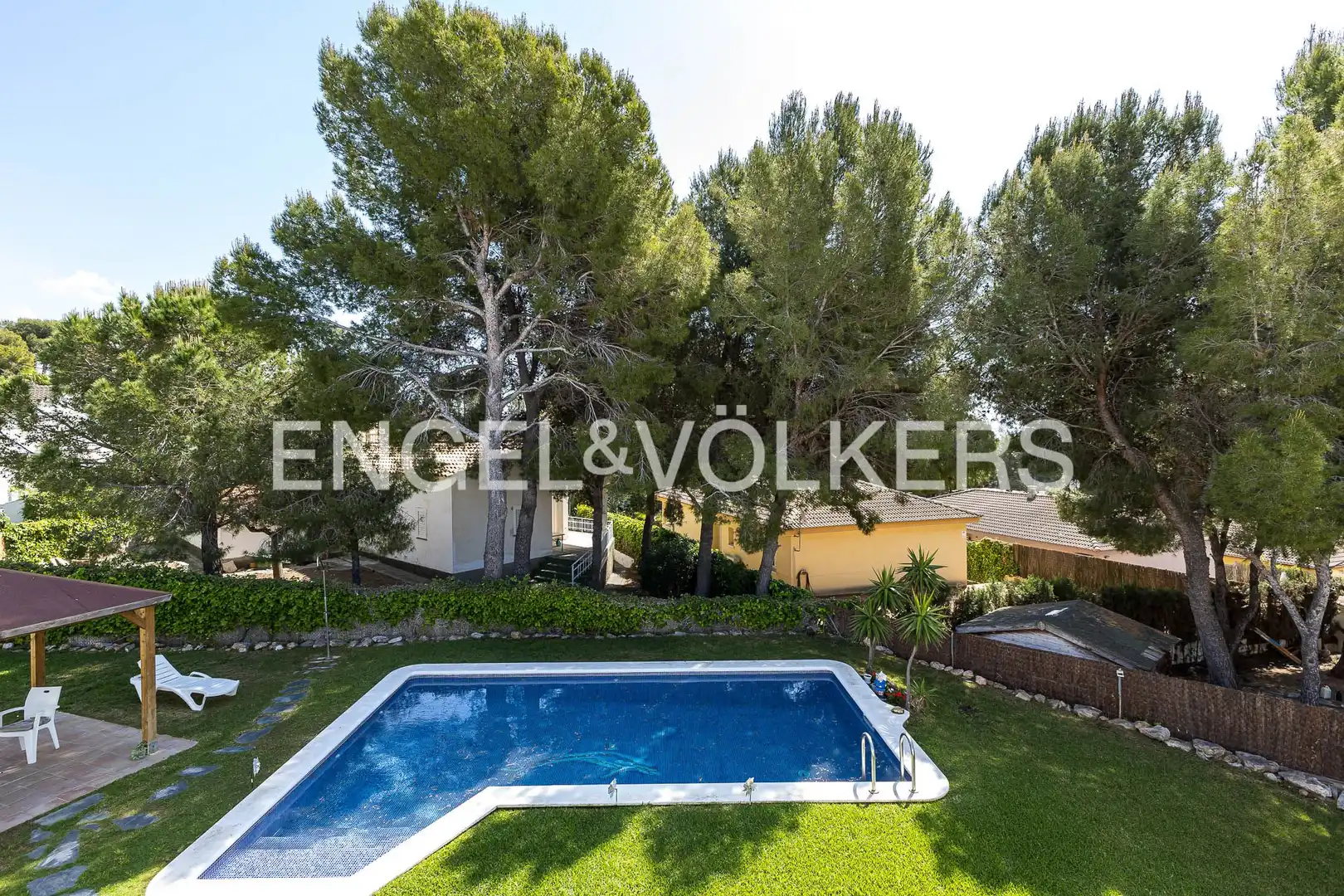 Vista exterior de Casa o chalet en venta en Calafell con Aire acondicionado, Calefacción y Jardín privado