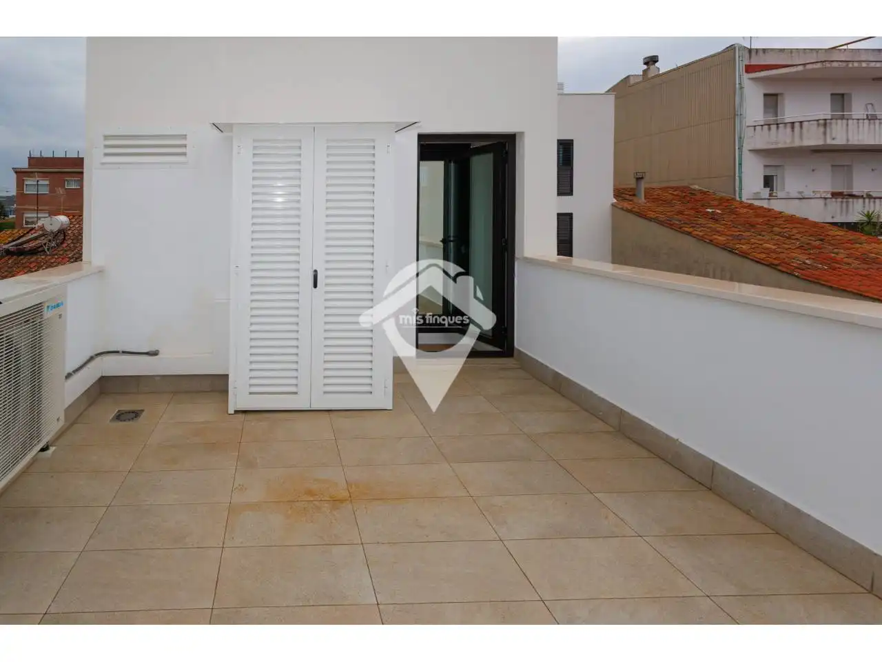 Terrassa de Dúplex en venda en Sant Quirze del Vallès amb Aire condicionat, Calefacció i Jardí privat