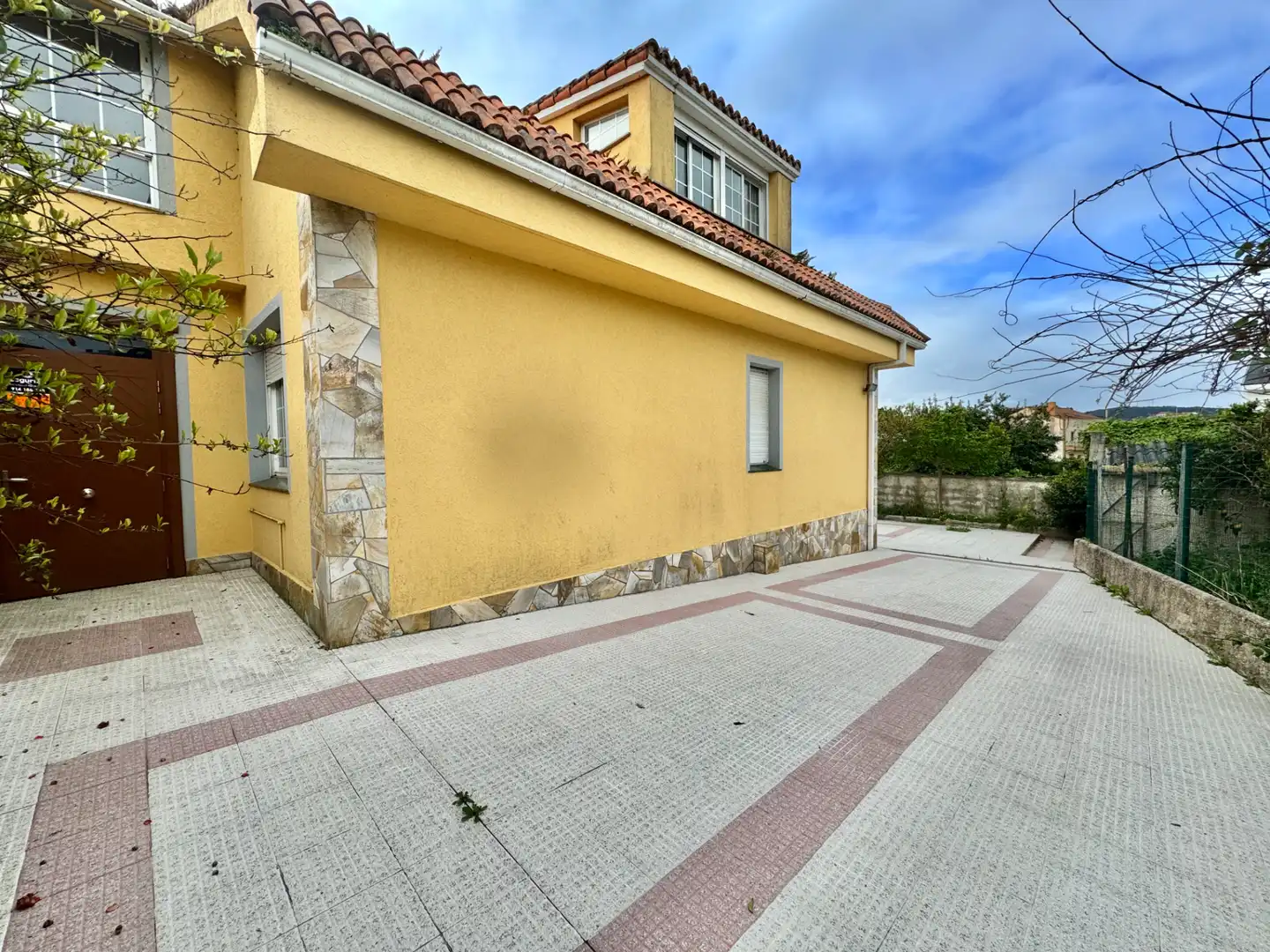 Exterior view of Houses for sale in Arteixo  with Heating, Private garden and Parquet flooring