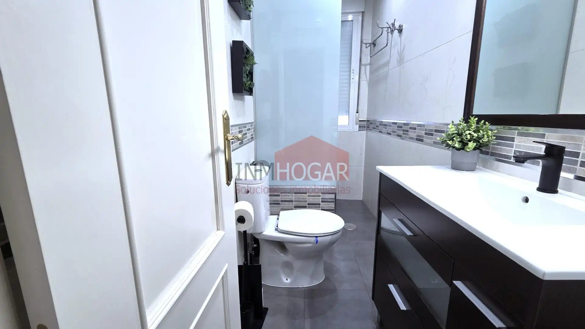Baño de Piso en venta en Ávila con Calefacción y Amueblado