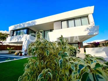 Villa in vendita a Voramar