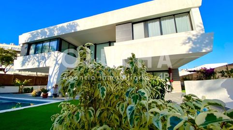Chalet en venta en Playa Las Playetas, 5 dormitorios.