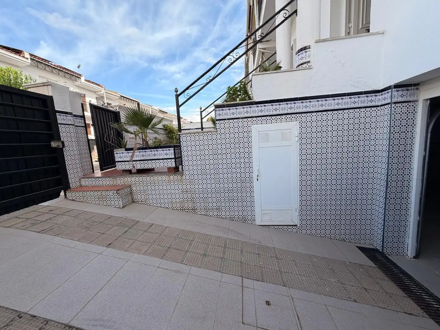 Vista exterior de Casa adosada en venda en Oeste