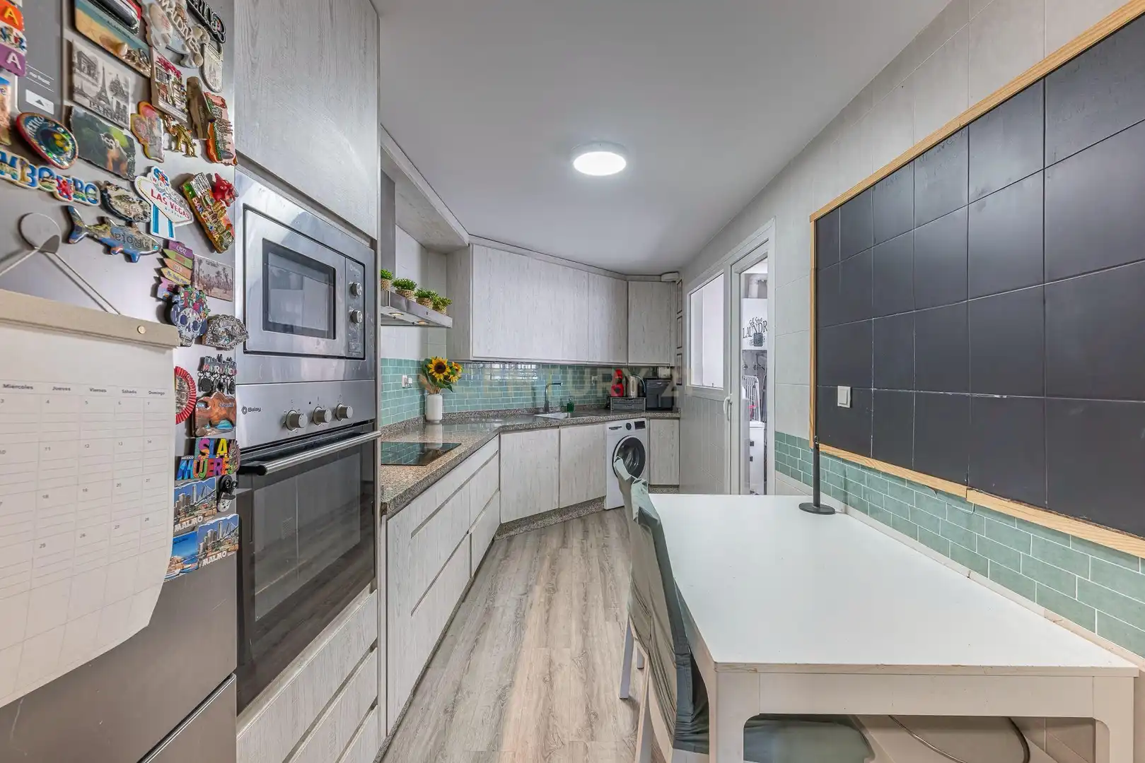 Cuina de Apartament en venda en Marbella amb Aire condicionat, Traster i Balcó