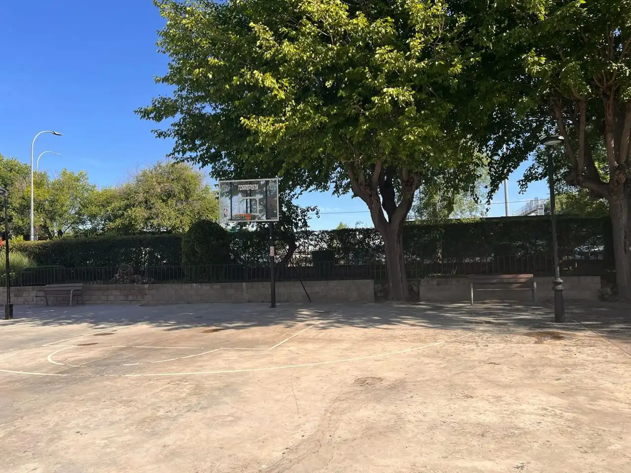 Vista exterior de Piso en venta en Torrejón de Ardoz con Calefacción y Terraza