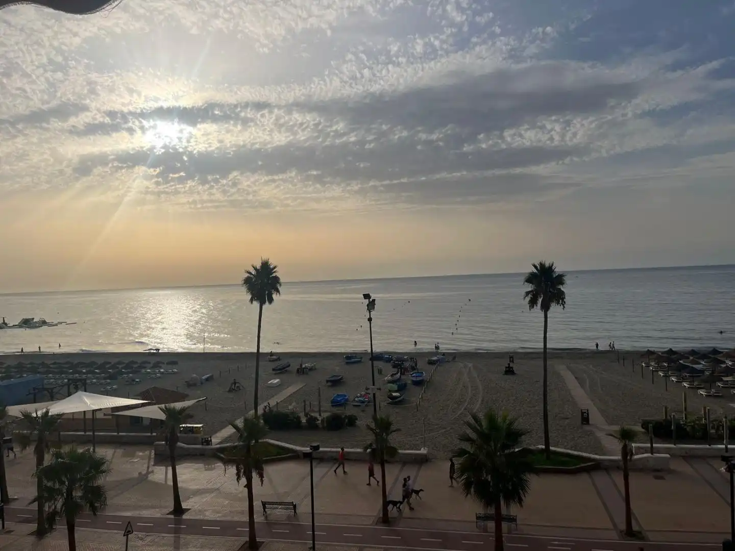 Außenansicht von Wohnungen zur Miete in Playa de los Boliches